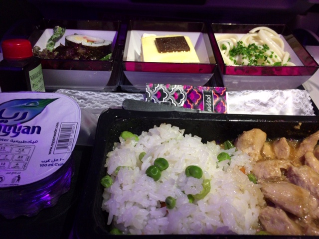 カタール航空機内食の写真